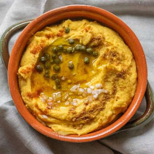 Allergy friendly Greek fava dip in ceramic bowl