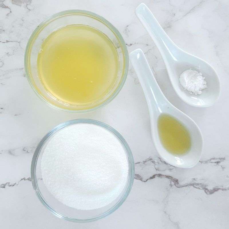 aquafaba from canned chickpeas, white sugar, cream of tar tar and vanilla extract